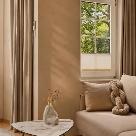 Stylish Center Escape- Where Modern Elegance Meets History ترير