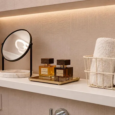 Stylish Center Escape- Where Modern Elegance Meets History *
