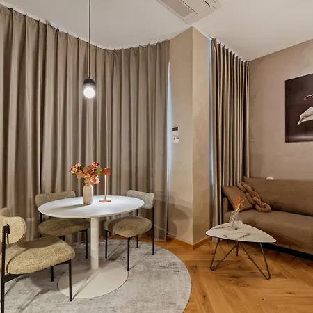 شقة Stylish Center Escape- Where Modern Elegance Meets History