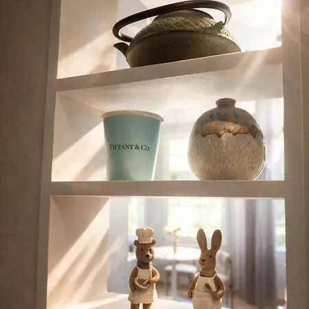 Stylish Center Escape- Where Modern Elegance Meets History * ترير